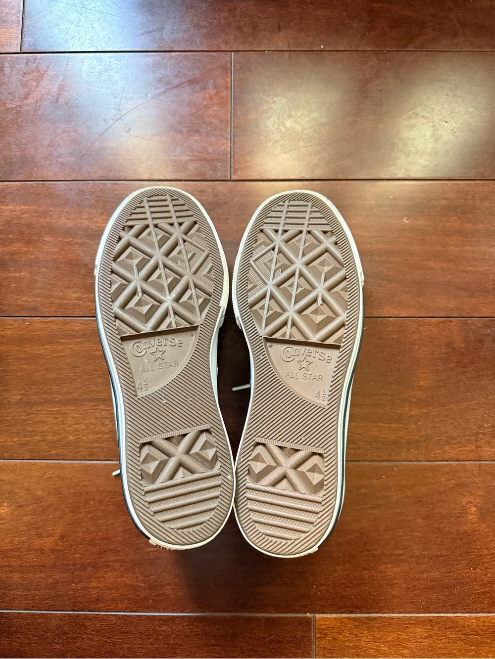 New Converse Metallic Silver Low Top Platform Sneakers - Picture 3 of 6